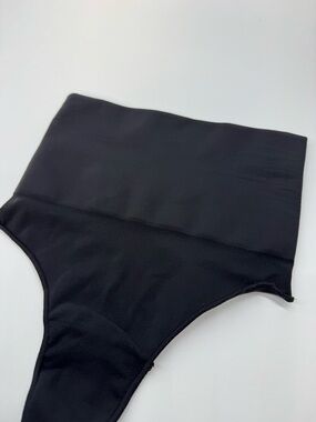 SKIMS Core Control Thong Color Onyx Size L/XL SH-THG-0108 NWOT Shape Wear